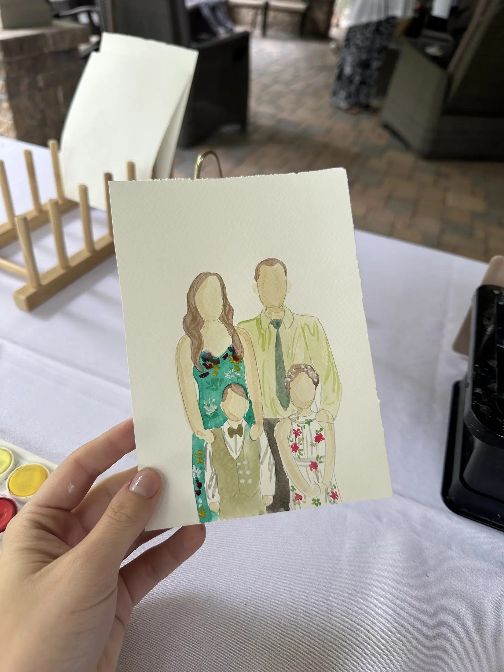 Portrait de famille en tenues estivales colorées — aquarelle par Gabrielle